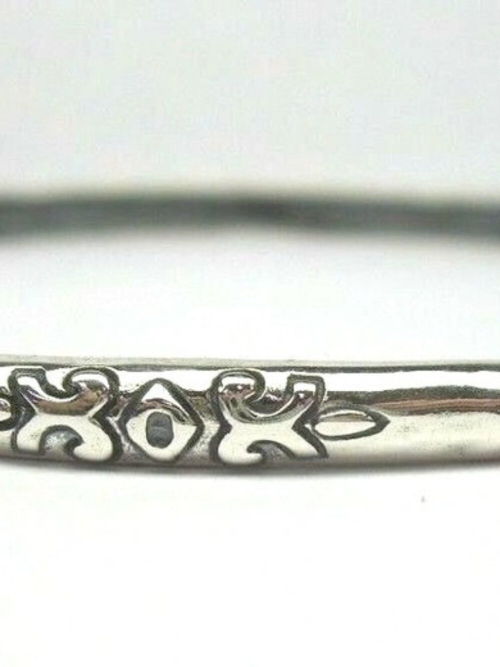 Silpada .925 Sterling Silver Willow Bangle Bracelet - Picture 6 of 6